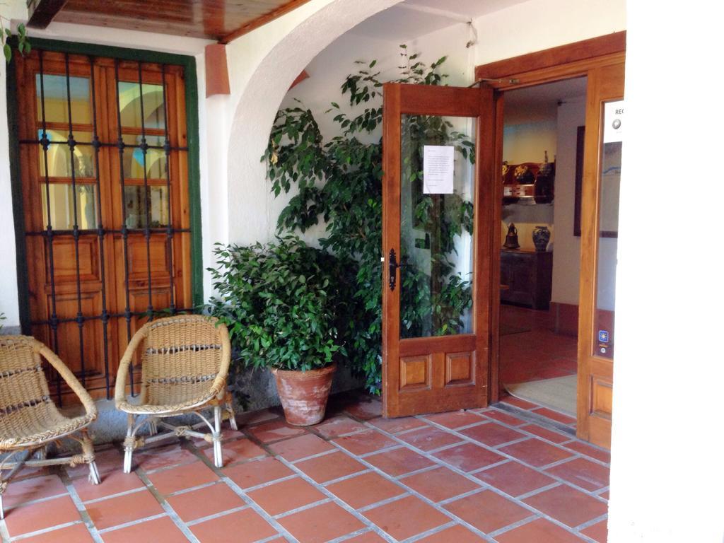 Alcadima Hotel