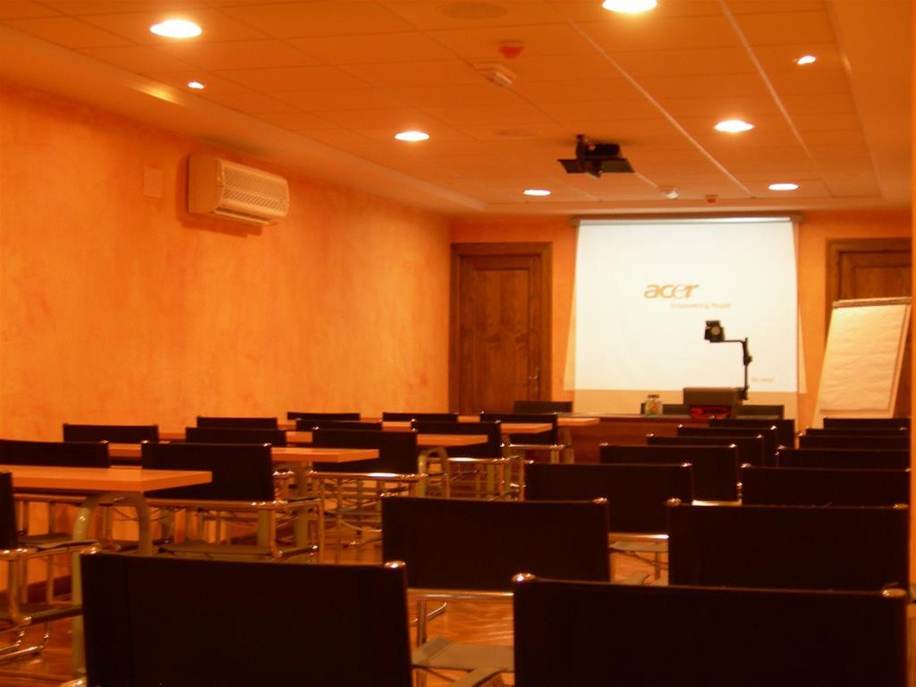 Alcadima Hotel 3*