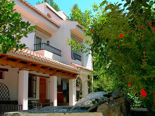 Alcadima Hotel