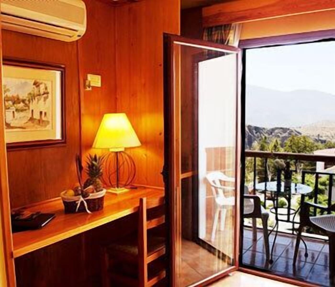 Hotel Alcadima 3*