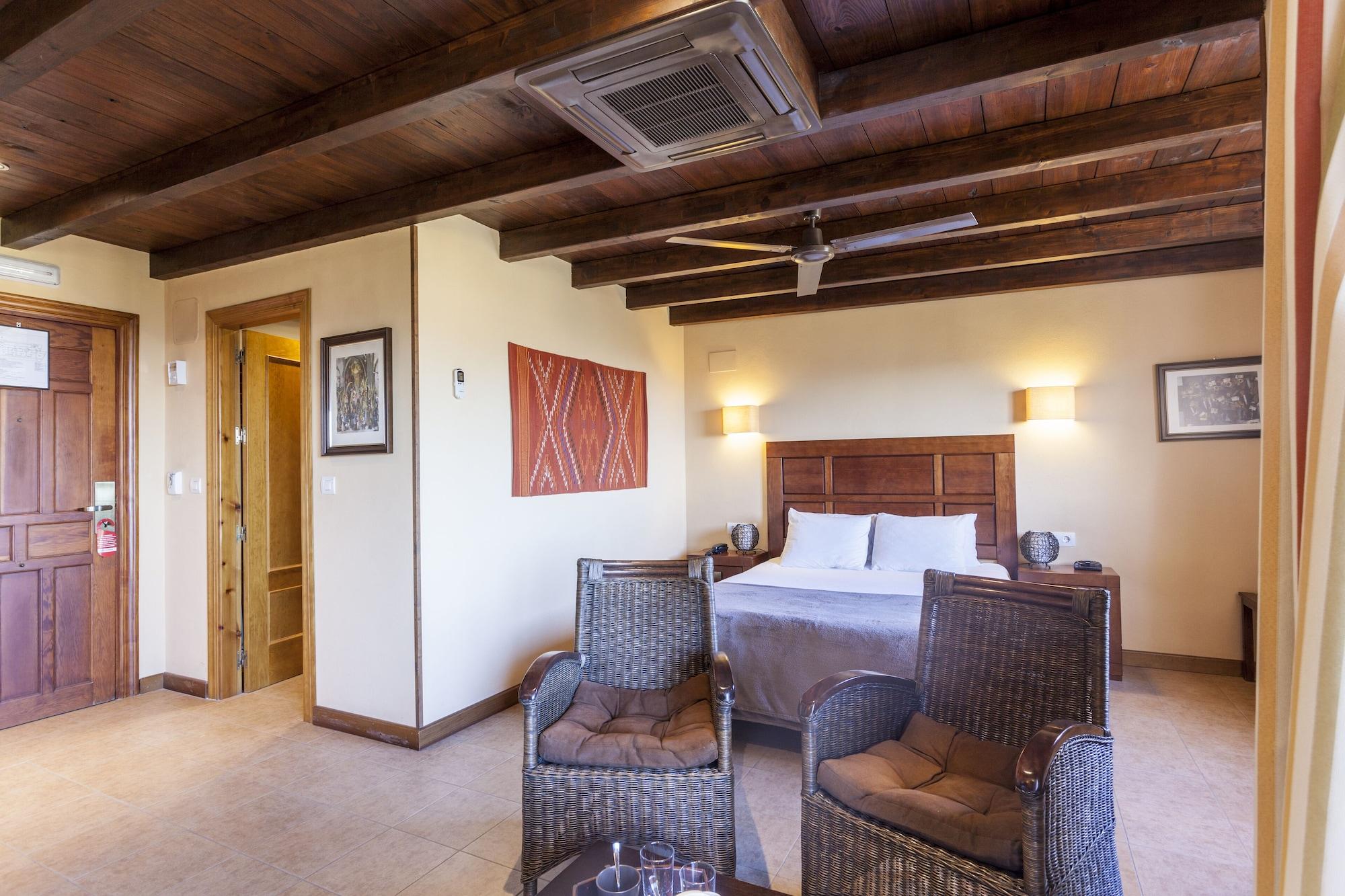 Alcadima Hotel 3*
